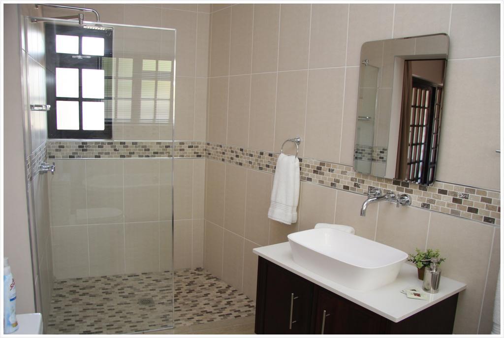 Be At Home Guesthouse Klerksdorp Rom bilde