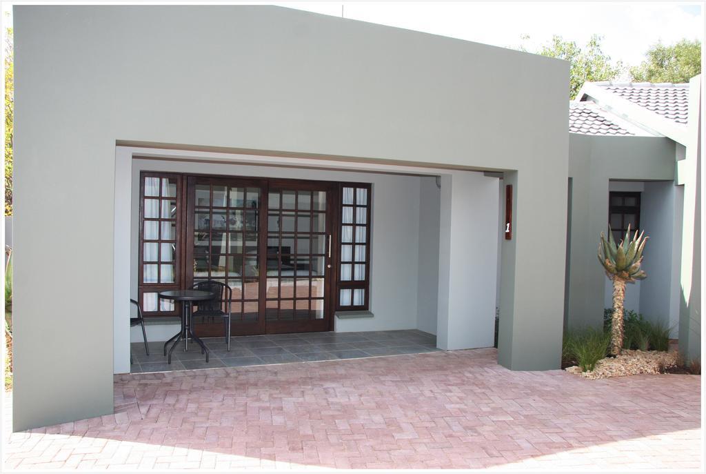 Be At Home Guesthouse Klerksdorp Rom bilde
