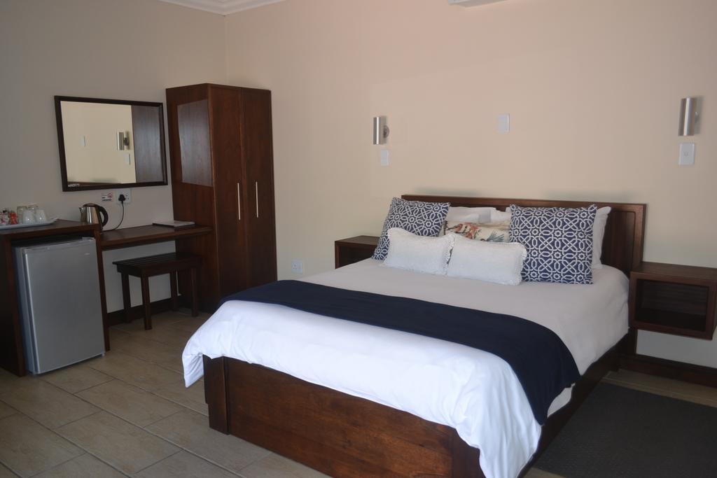 Be At Home Guesthouse Klerksdorp Eksteriør bilde