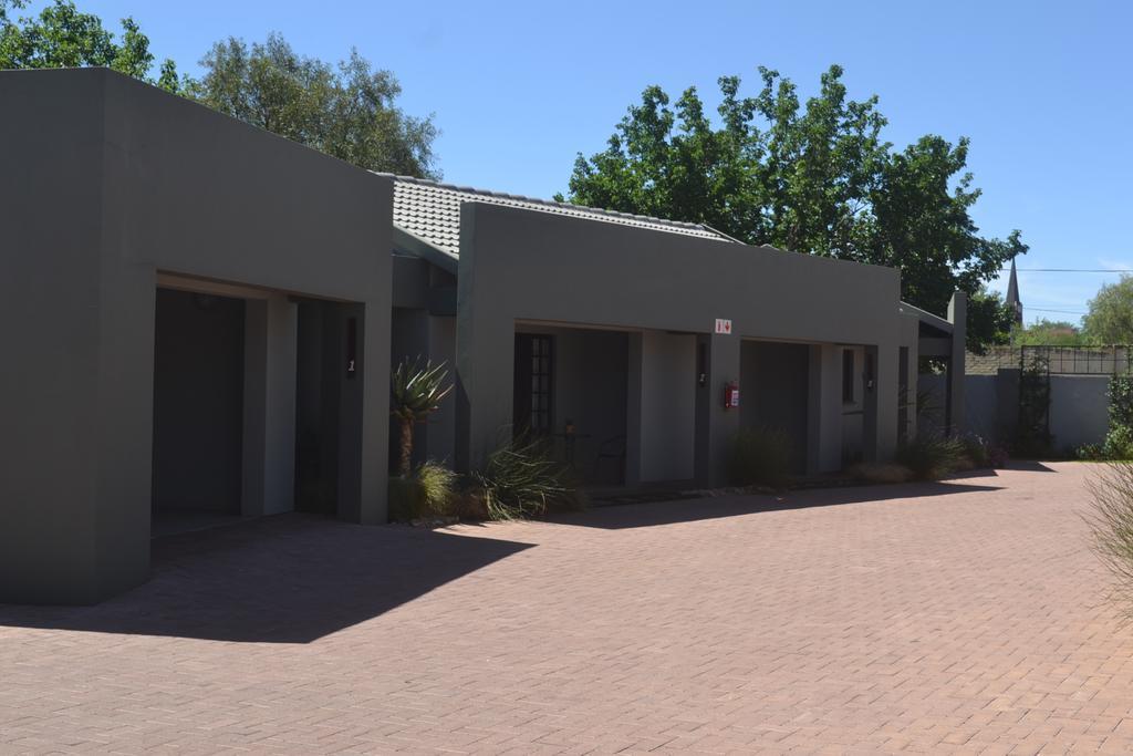 Be At Home Guesthouse Klerksdorp Eksteriør bilde