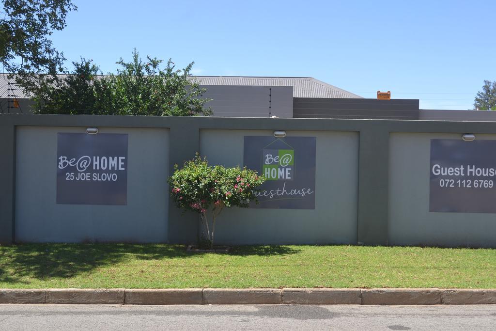 Be At Home Guesthouse Klerksdorp Eksteriør bilde